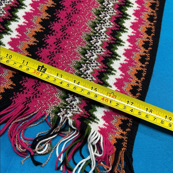 1641 Missoni Scarf and Beanie Hat set Pink Green White Gold - Picture 5 of 9